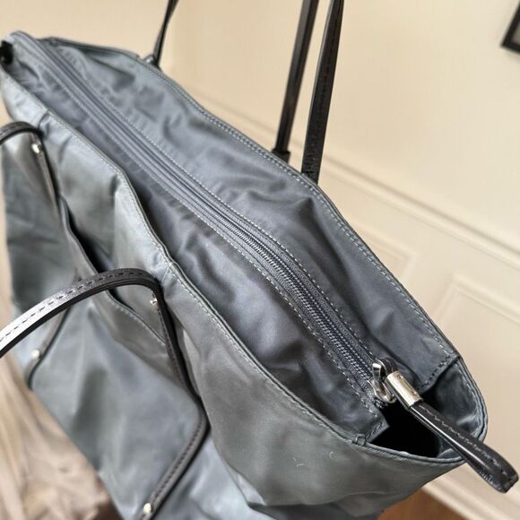 Tumi Voyageur Collection Q-Tote Dark Grey $245 - Picture 11 of 14